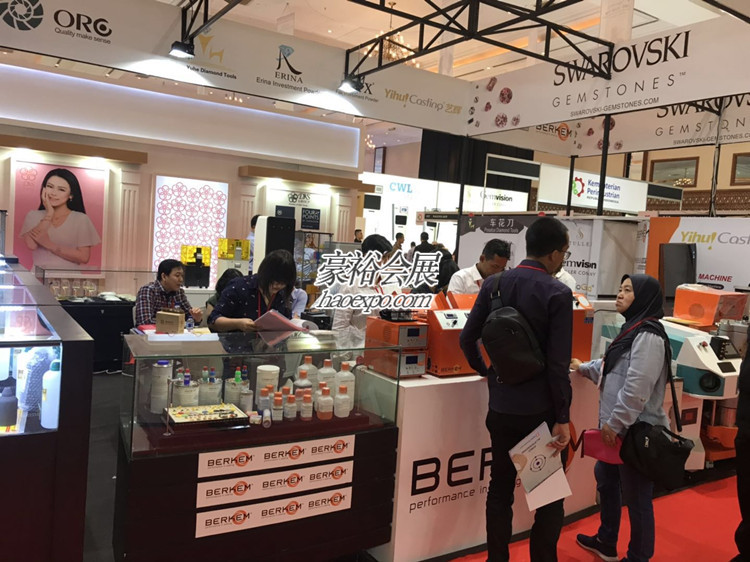 豪裕報道印尼珠寶展展會現(xiàn)場